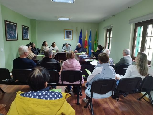 Comienzan las jornadas de trabajo para dar forma a La XIII Jornada de voluntariado y participación social del oriente de Asturias